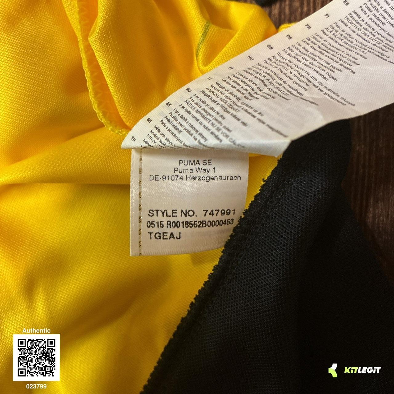 Borussia Dortmund 2015/16 Home Shirt - Reus 11 - Large