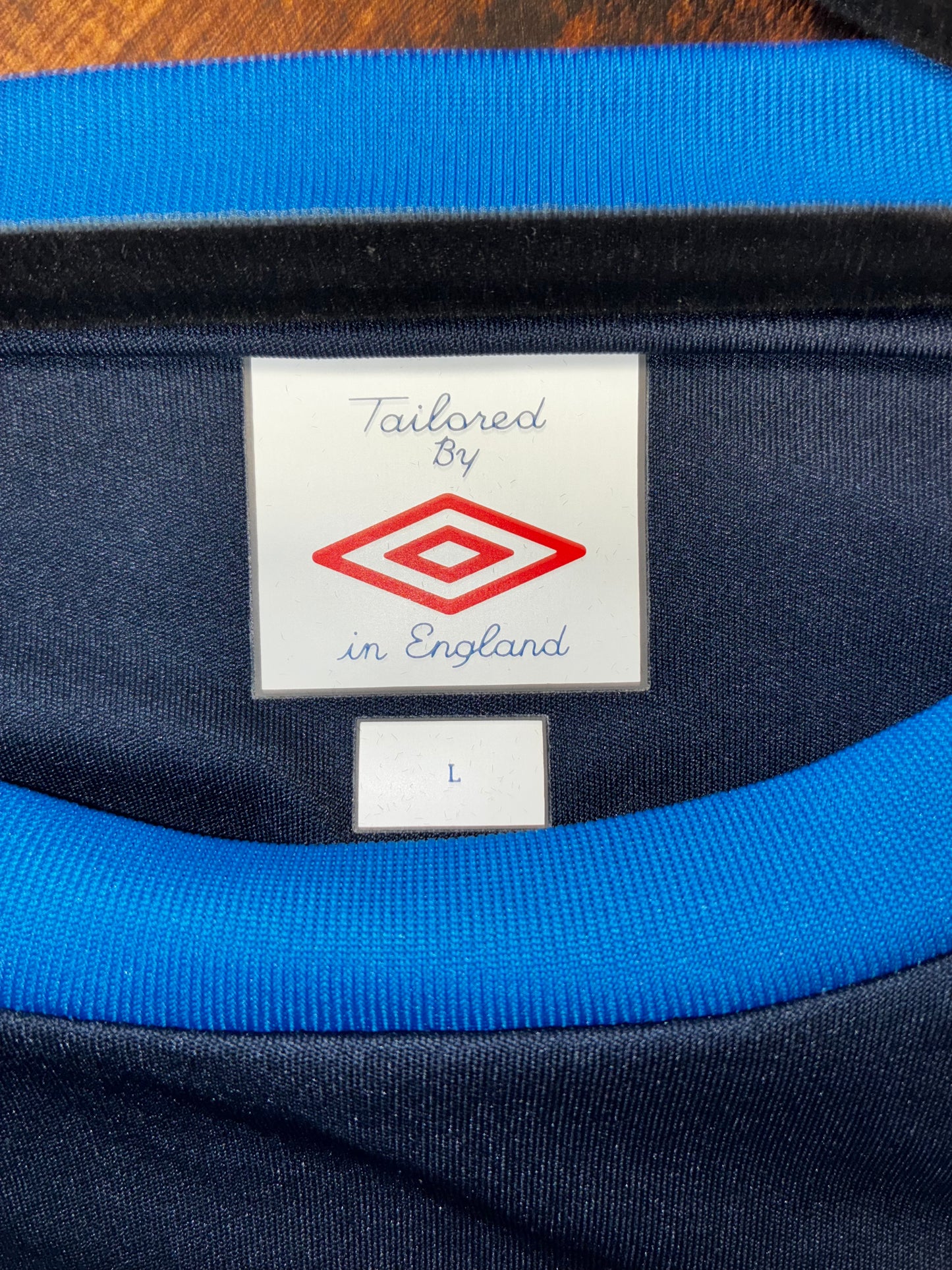 England 2010 Training Shirt - Large