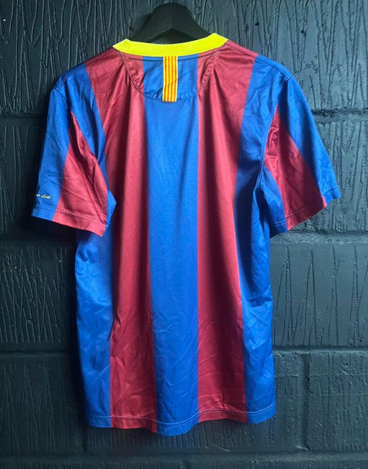 Barcelona 2010/11 Home Shirt - Small