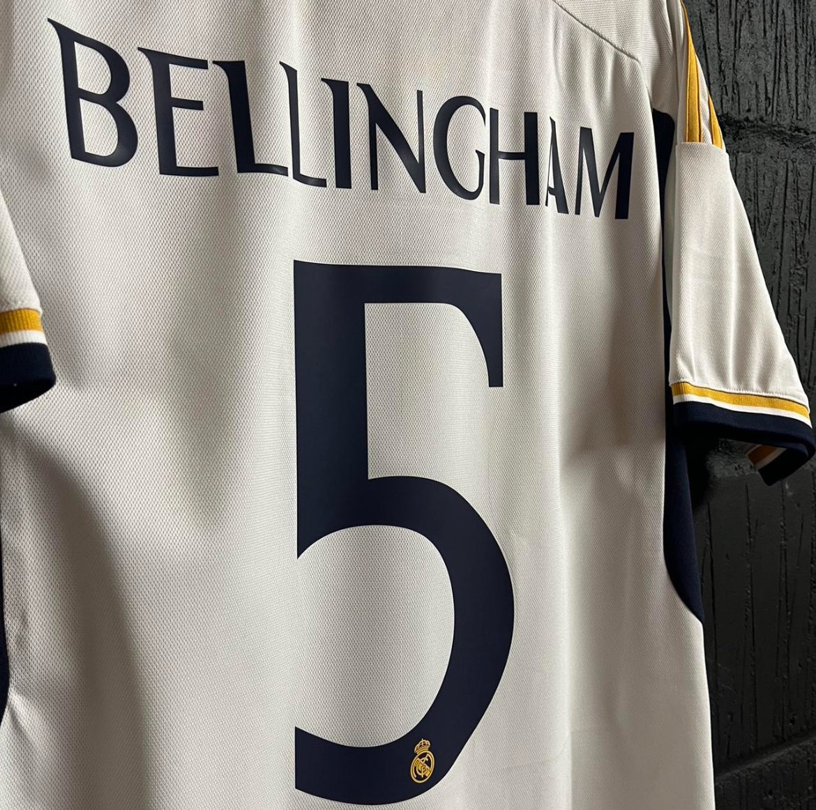 Real Madrid 2023/24 | Home Shirt | Large | Bellingham #5