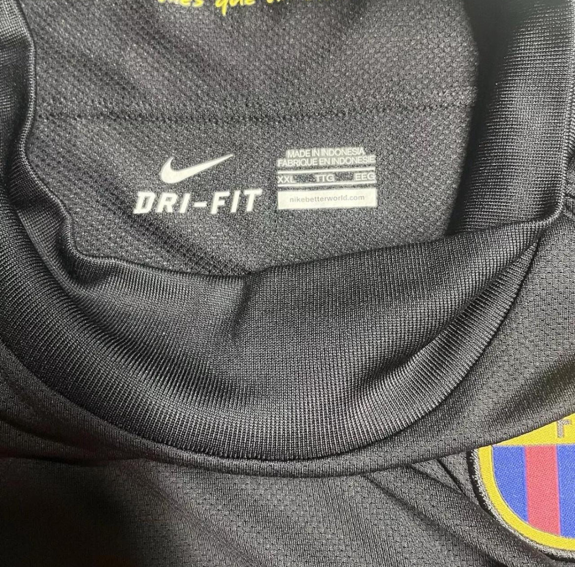 Barcelona 2011/12 GK Shirt - XXL