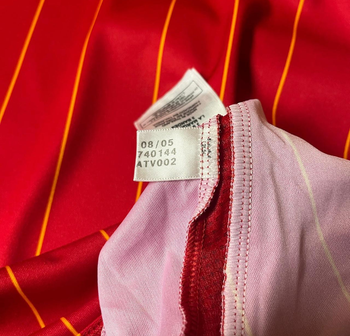 Spain 2006 Home Shirt - Medium