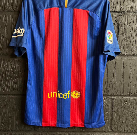 Barcelona 2016/17 Home Shirt - Large