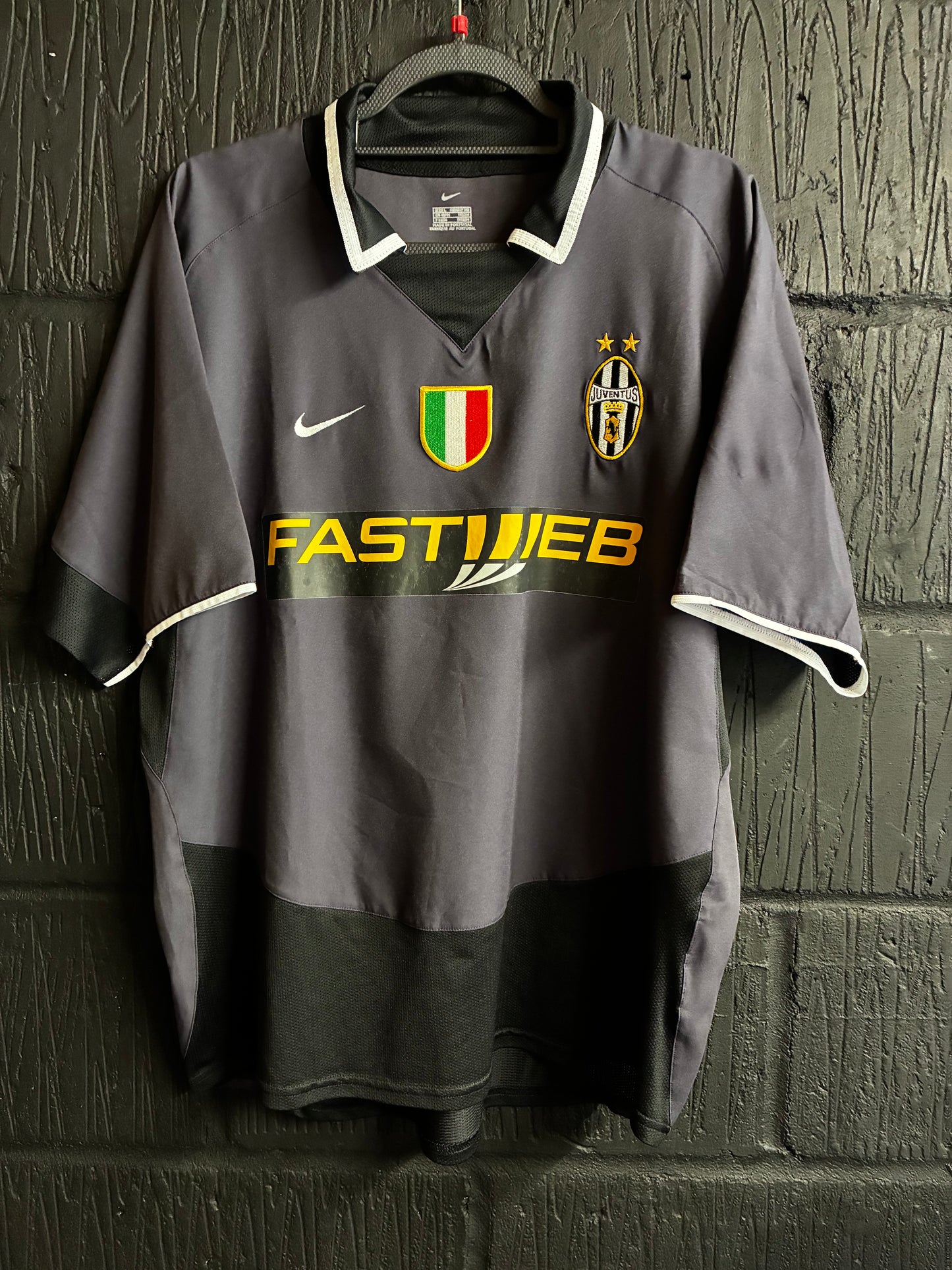 Juventus 2003/04 3rd Shirt - Large