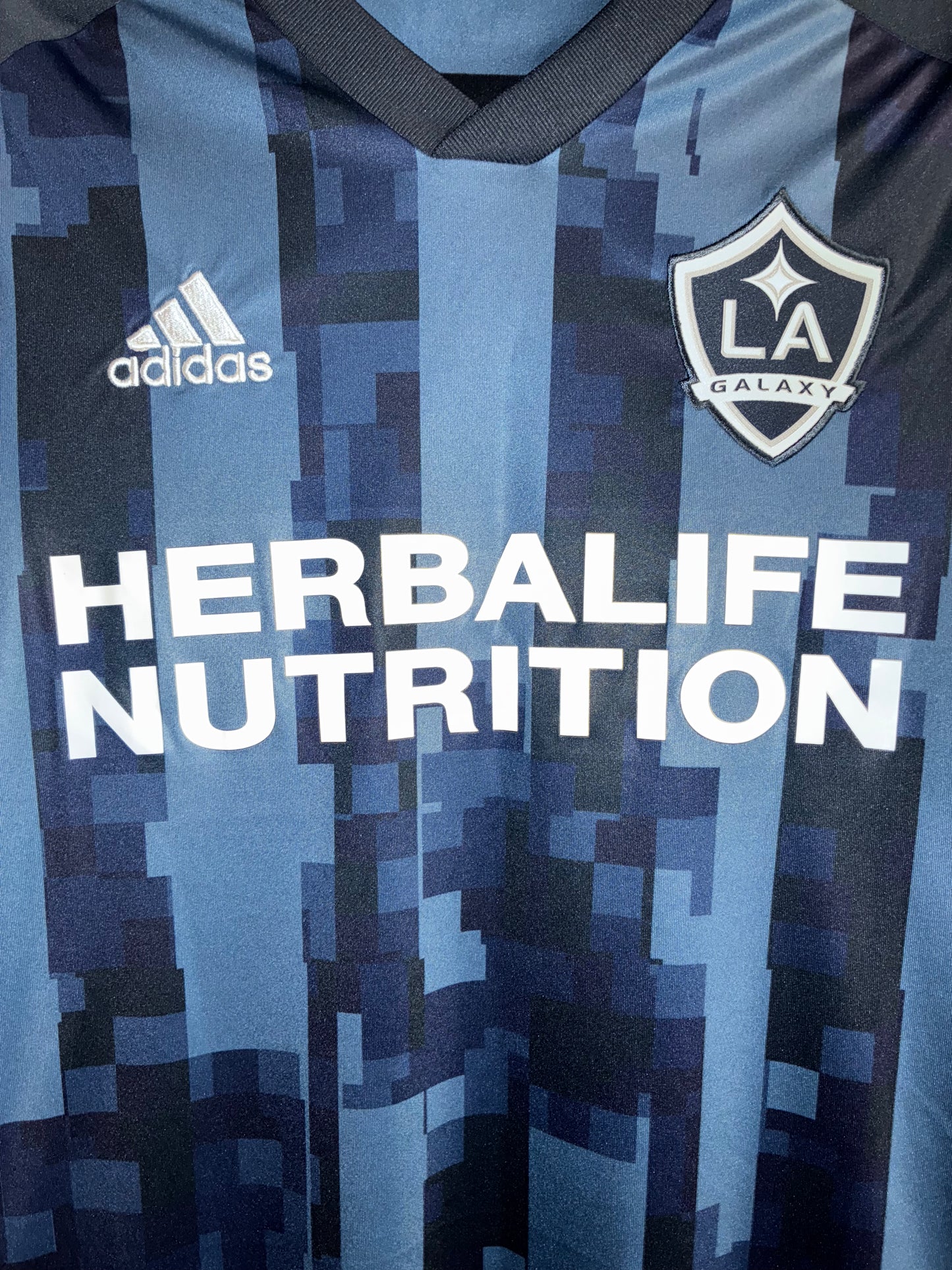 LA Galaxy 2019/20 Away Shirt - Small