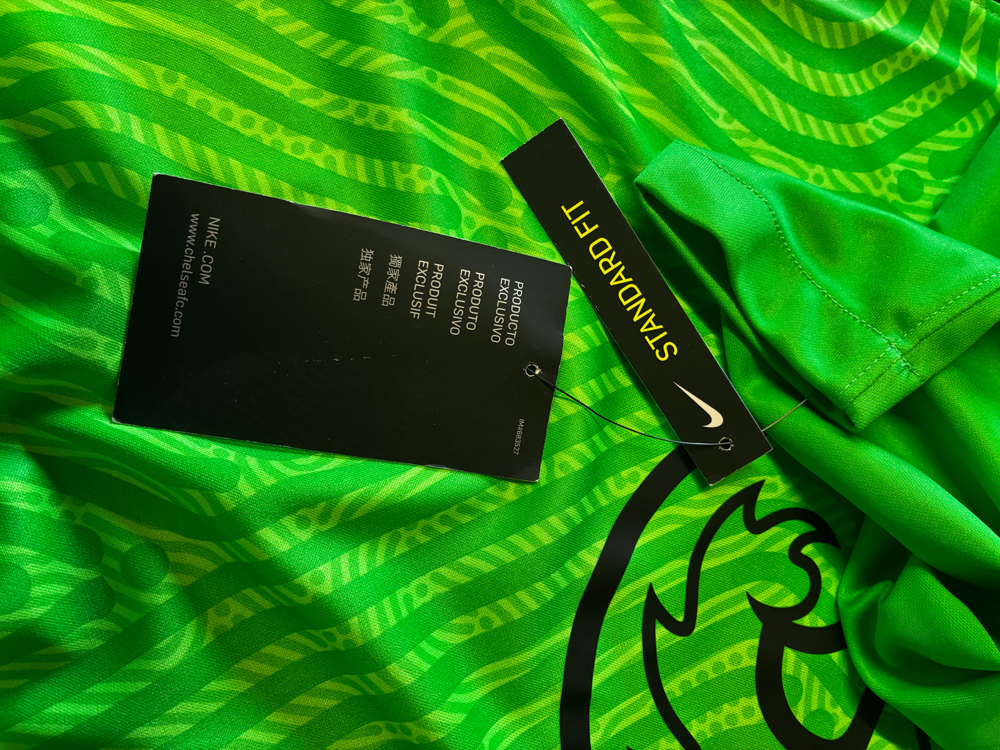 Chelsea 2022/23 GK Shirt - Small - BNWT