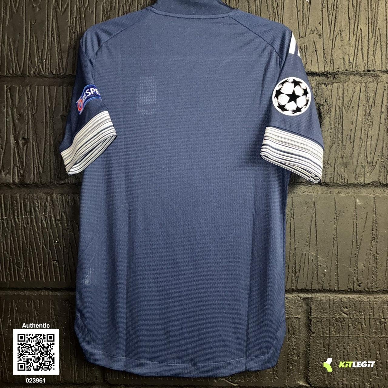 Juventus 2020/21 Away Shirt - Small- Heat Ready (BNWT)