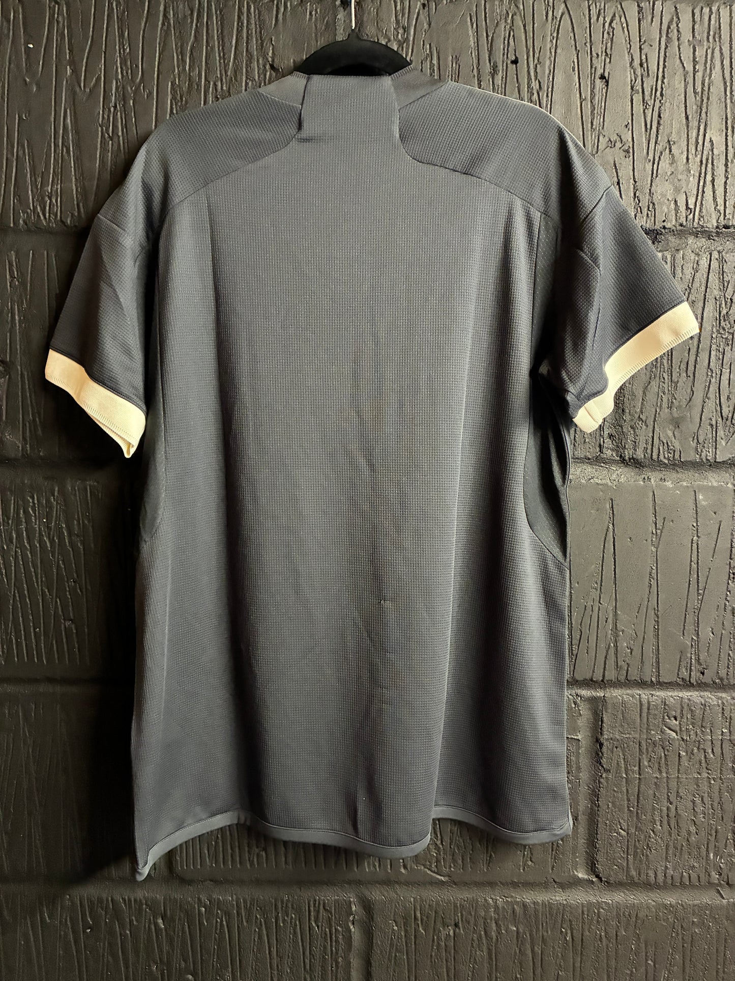 Juventus 2023/24 3rd Shirt - Woman’s XL - New with tags