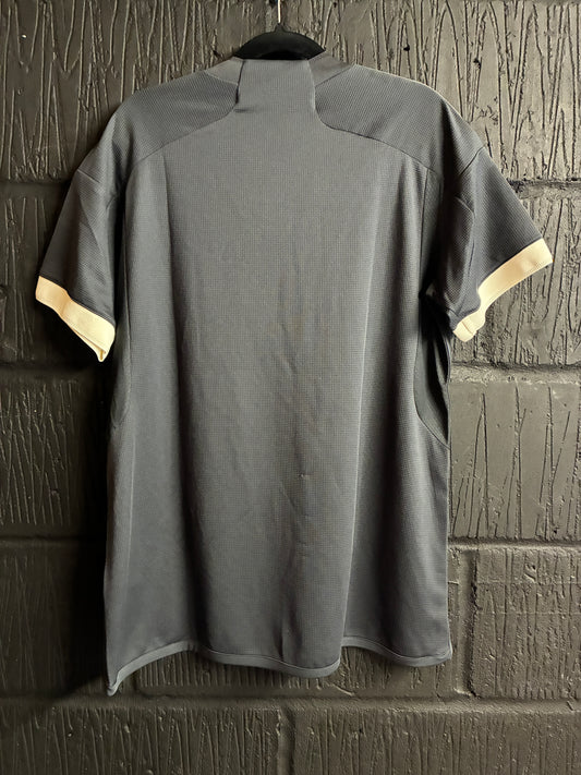 Juventus 2023/24 3rd Shirt - Woman’s XL - New with tags