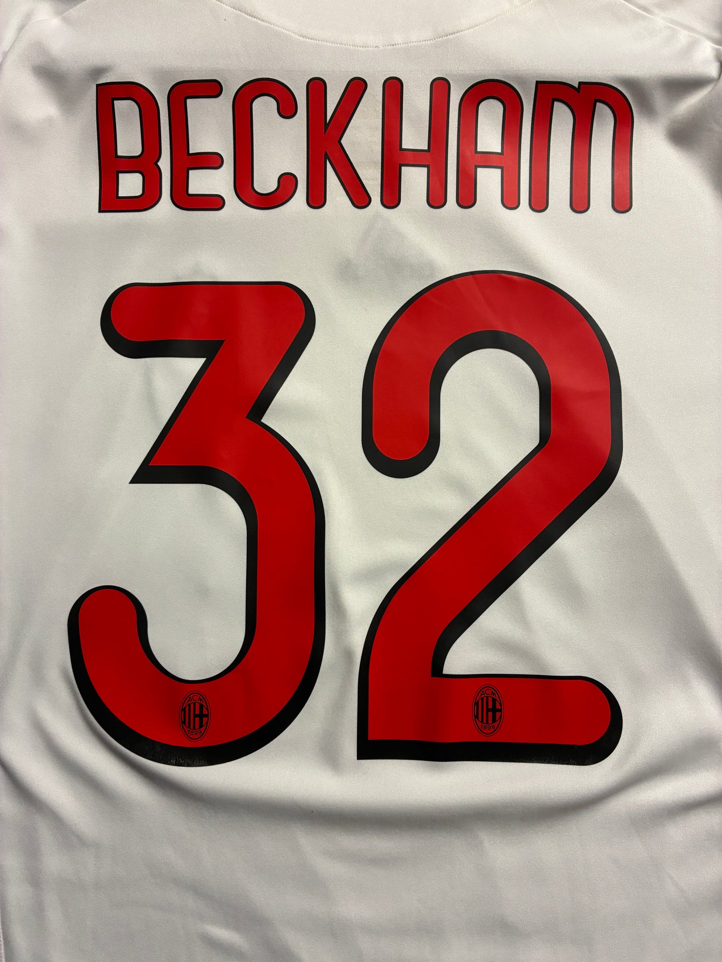 AC Milan 2009/10 Away - Medium - Beckham #32