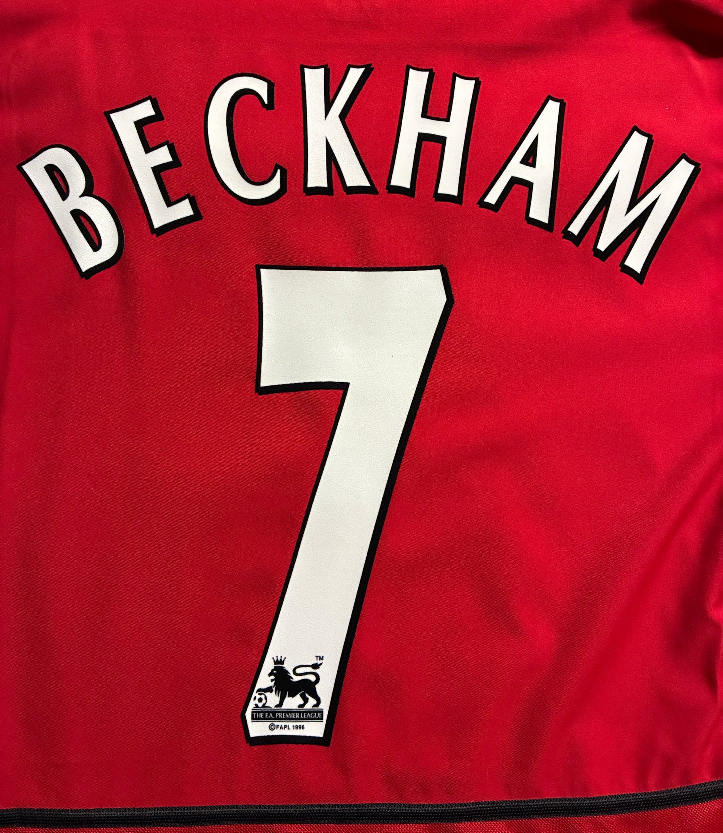 Manchester United 2002/04 Home Shirt - Small - Beckham #7