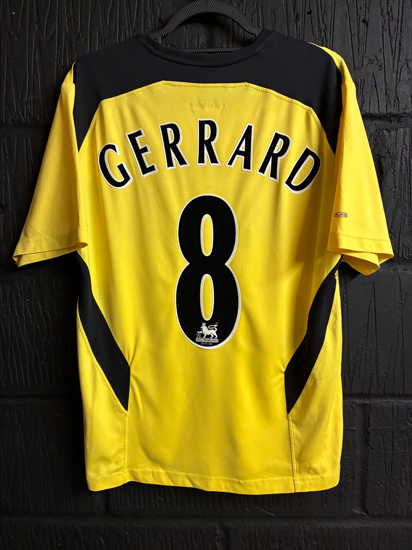 Liverpool 2004/05 Away - Medium