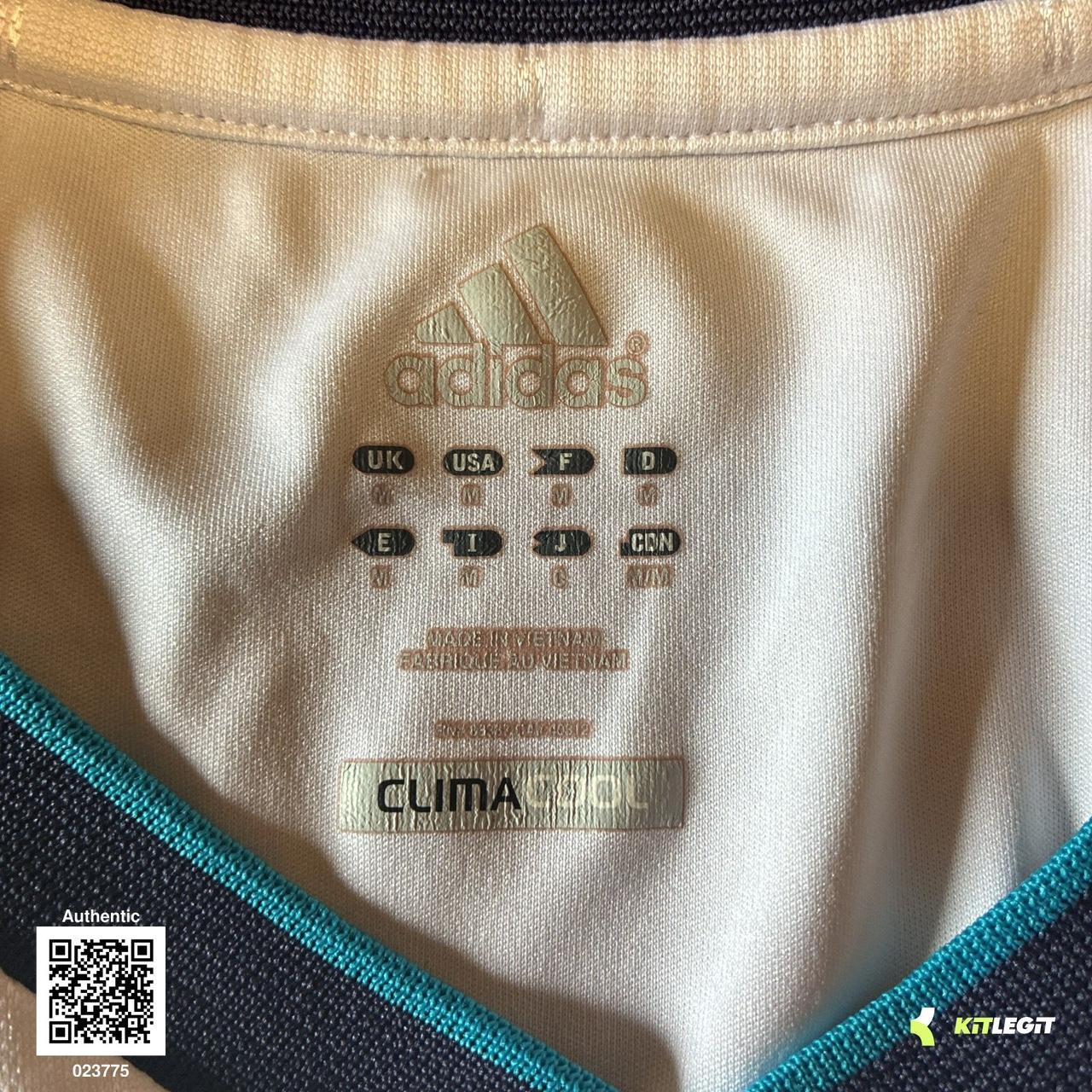 Real Madrid 2012/13 Home Shirt  - Medium