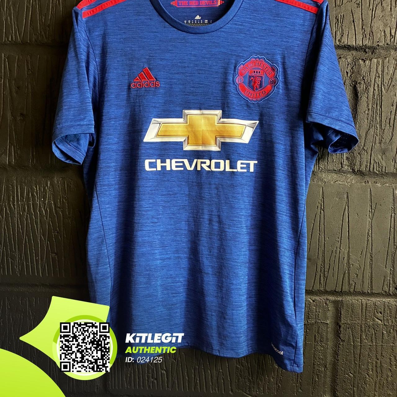 Manchester United 2016/17 Away  - Medium