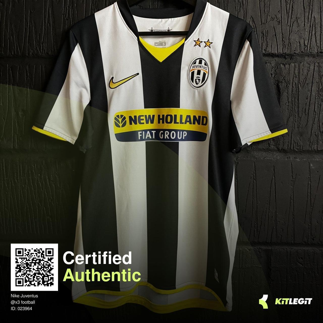 Juventus 2009/10 Home Shirt - Small