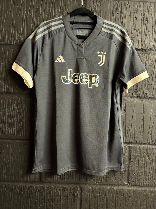 Juventus 2023/24 3rd Shirt - Woman’s XL - New with tags