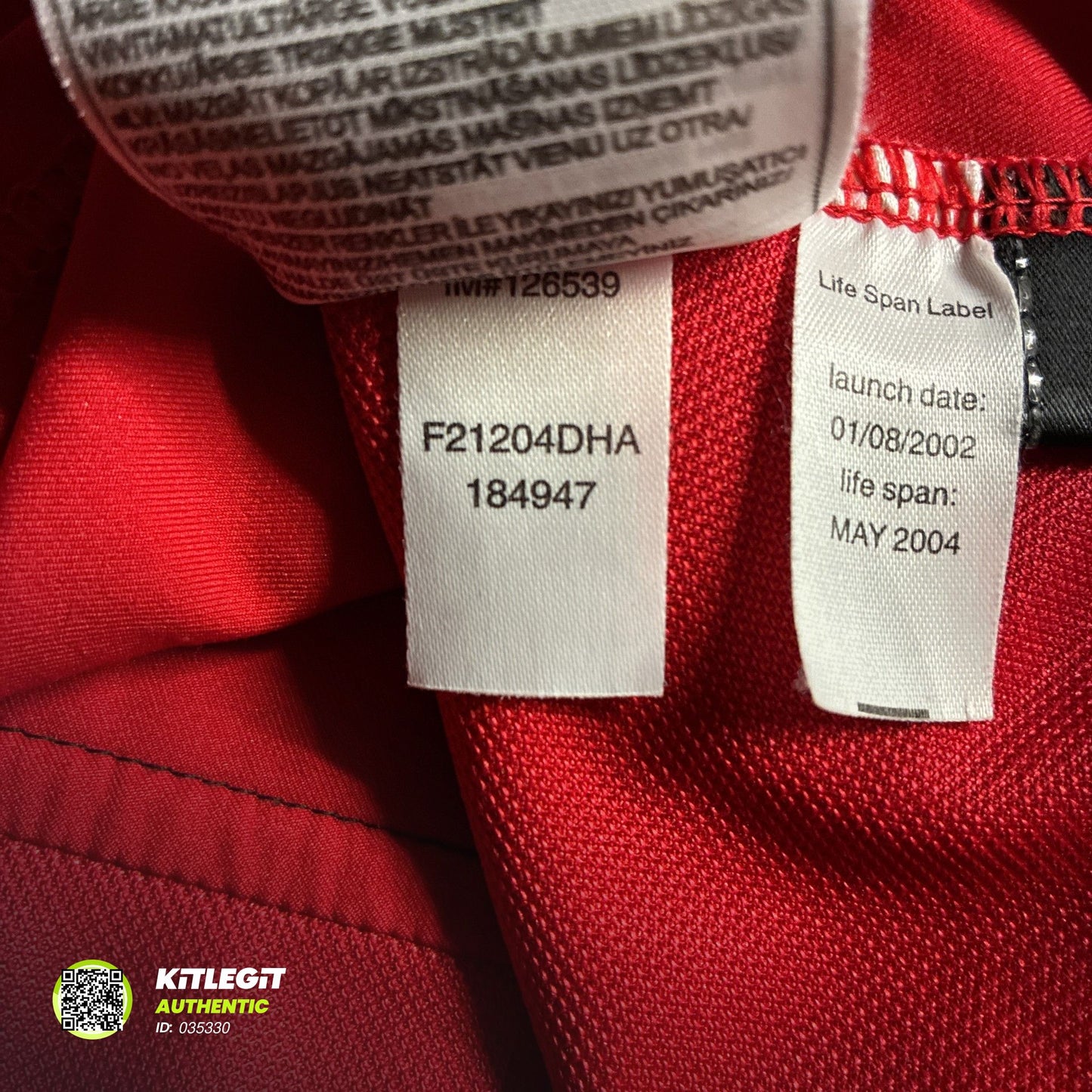 Manchester United 2002/04 Home Shirt - Small - Beckham #7