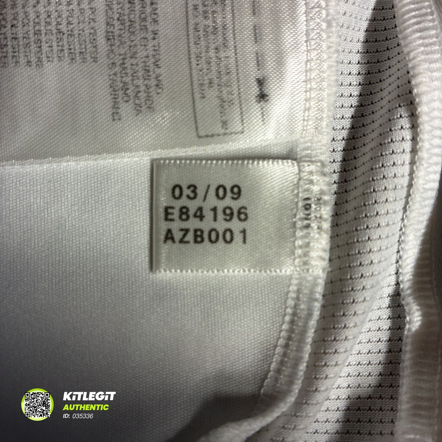 AC Milan 2009/10 Away - Medium - Beckham #32