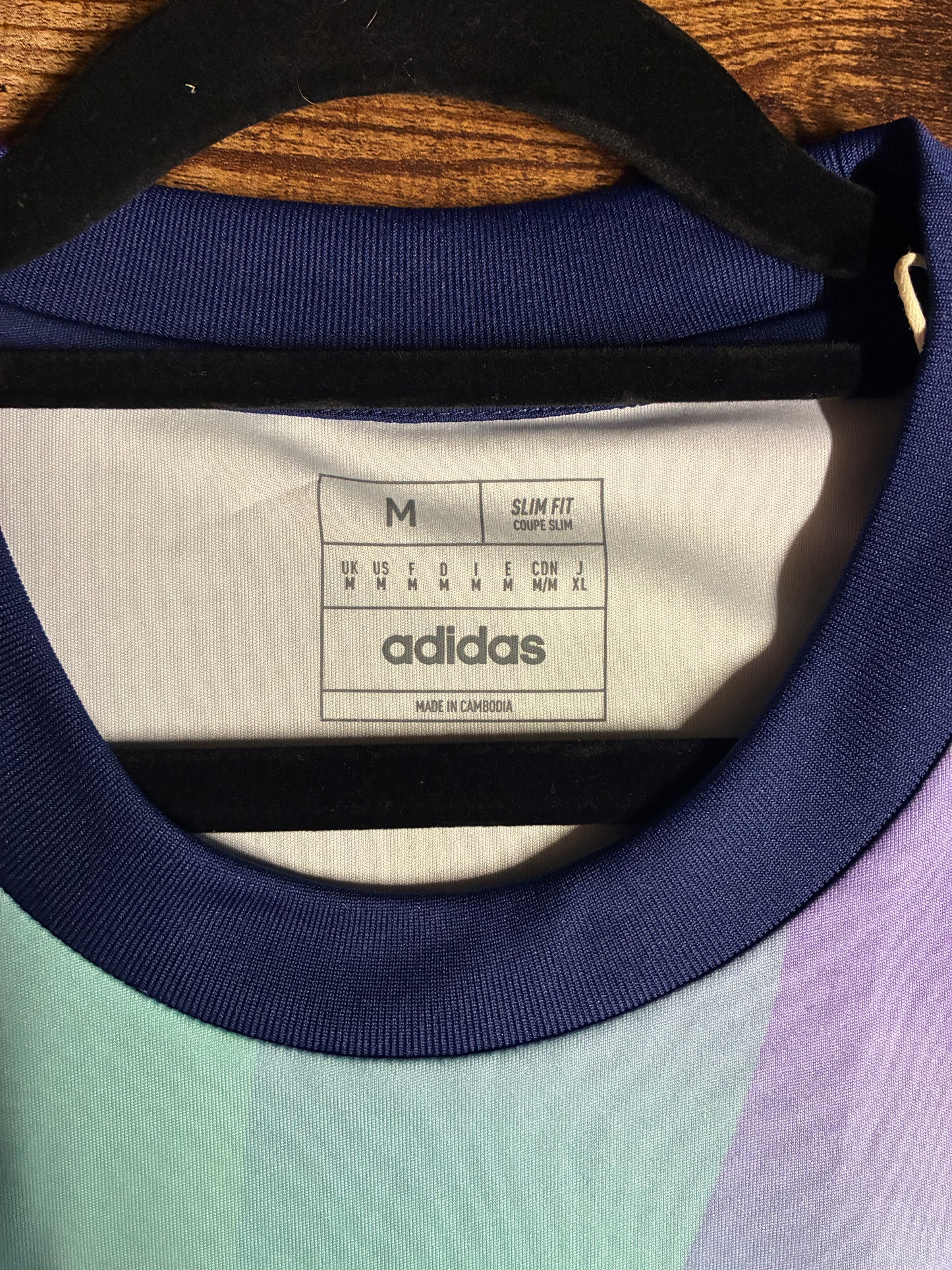 Arsenal 2024/25 3rd Shirt - Medium - Saka #7 - BNWT