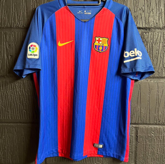 Barcelona 2016/17 Home Shirt - Large - Messi 10