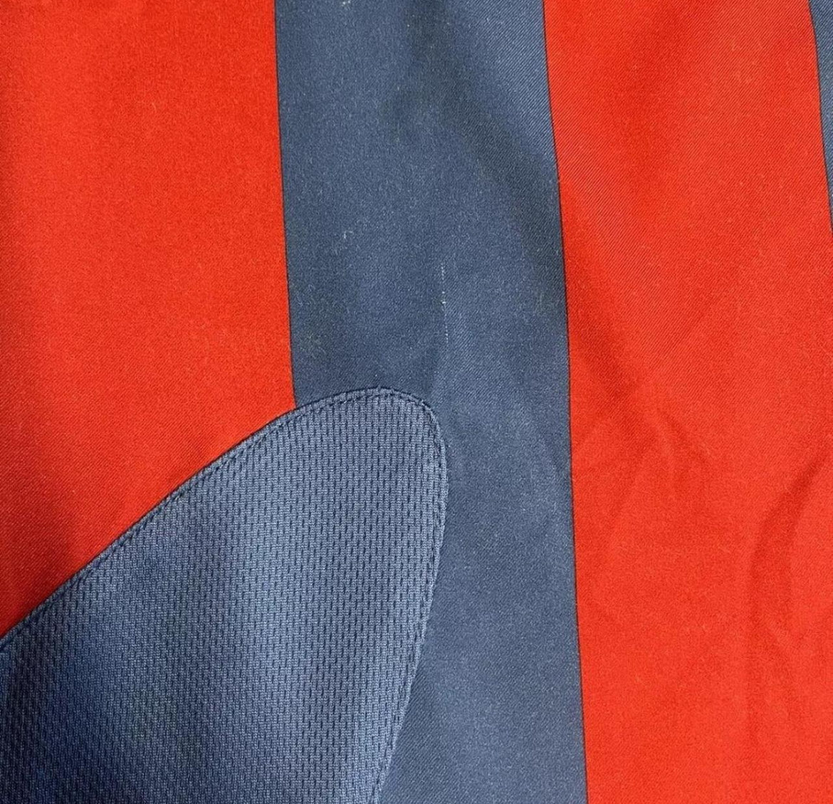 Barcelona 2005/06 Home Shirt - Small