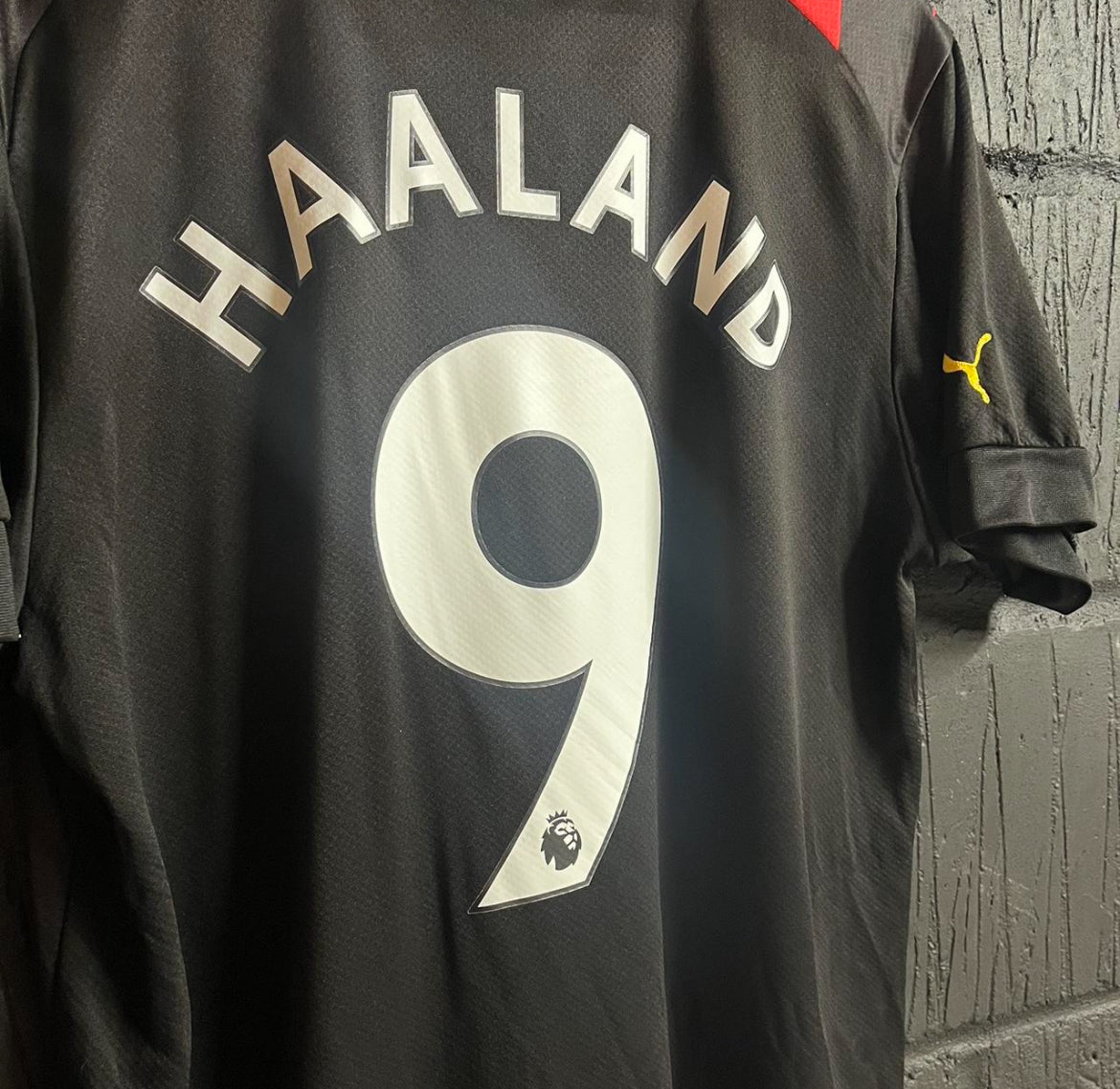 Manchester City 2022/23 Away Shirt - Large - Haaland 9