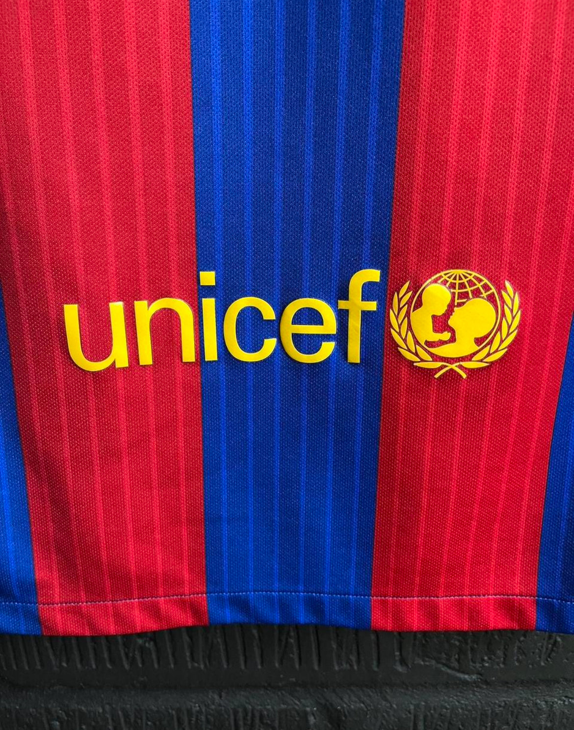 Barcelona 2016/17 Home Shirt - Small