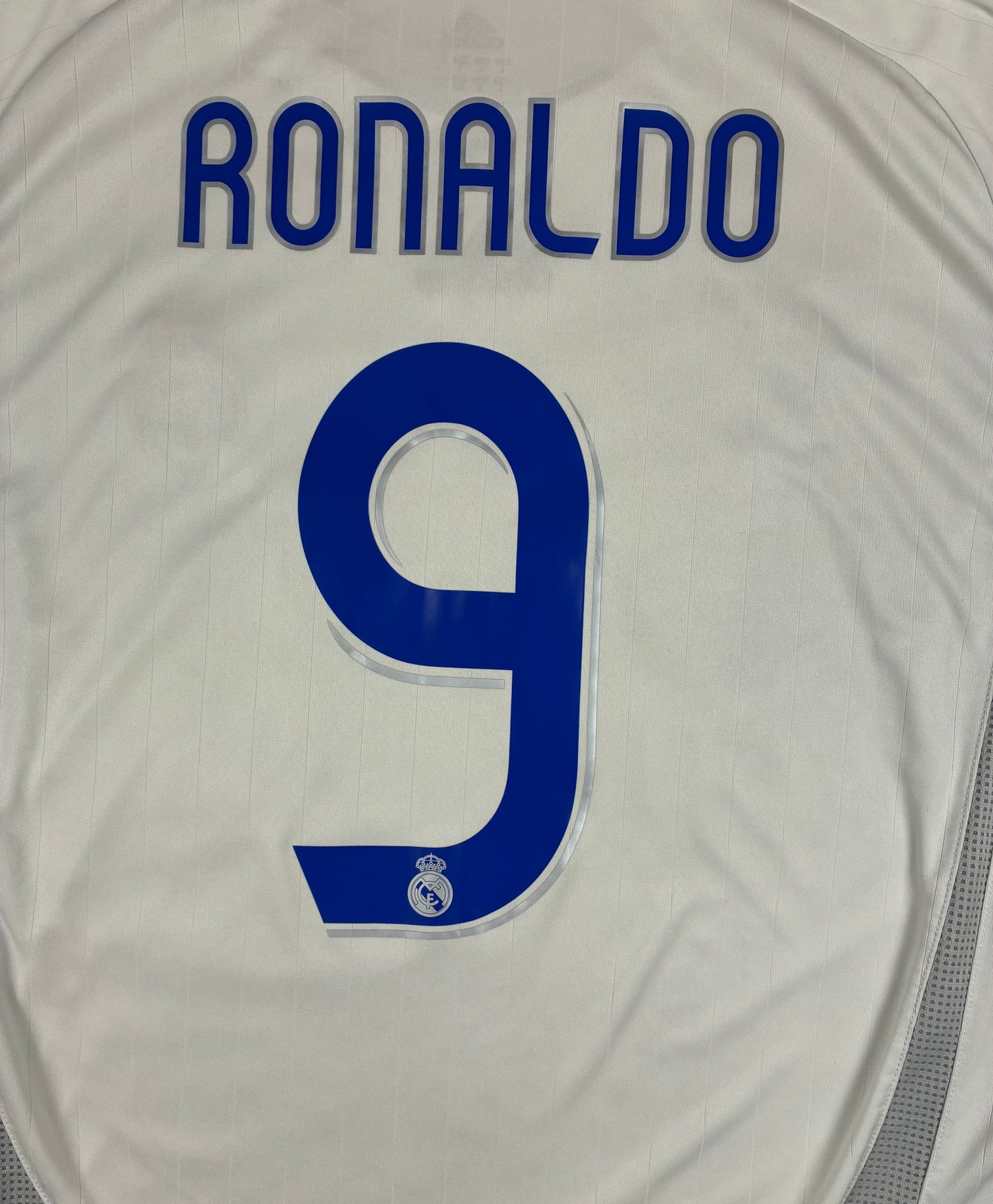 Real Madrid 2006/07 Home Shirt | Ronaldo #9 | Large