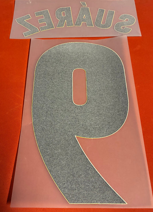 Official Suarez Nameset - Barcelona 2017/18 Home