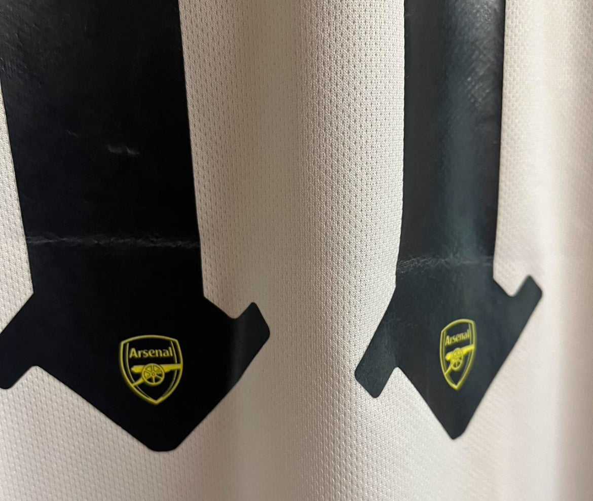Arsenal 2020/21 Away - Large - Odegaard 11