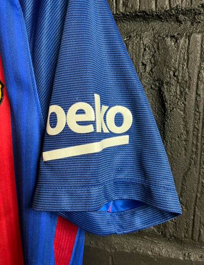 Barcelona 2016/17 Home Shirt - Small