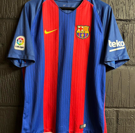 Barcelona 2016/17 Home Shirt - Large