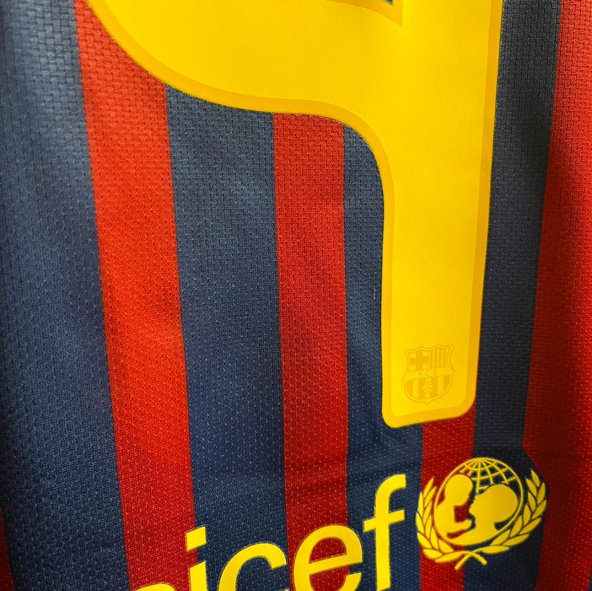 Barcelona 2011/12 Home Shirt - Small - Fabregas 4