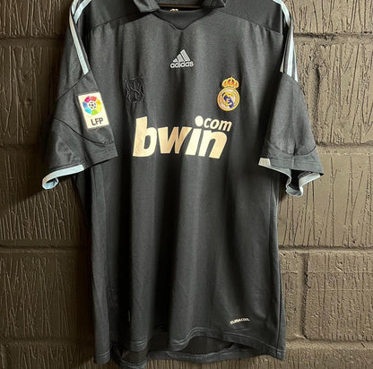 Real Madrid 2009/10 Away Shirt - XL