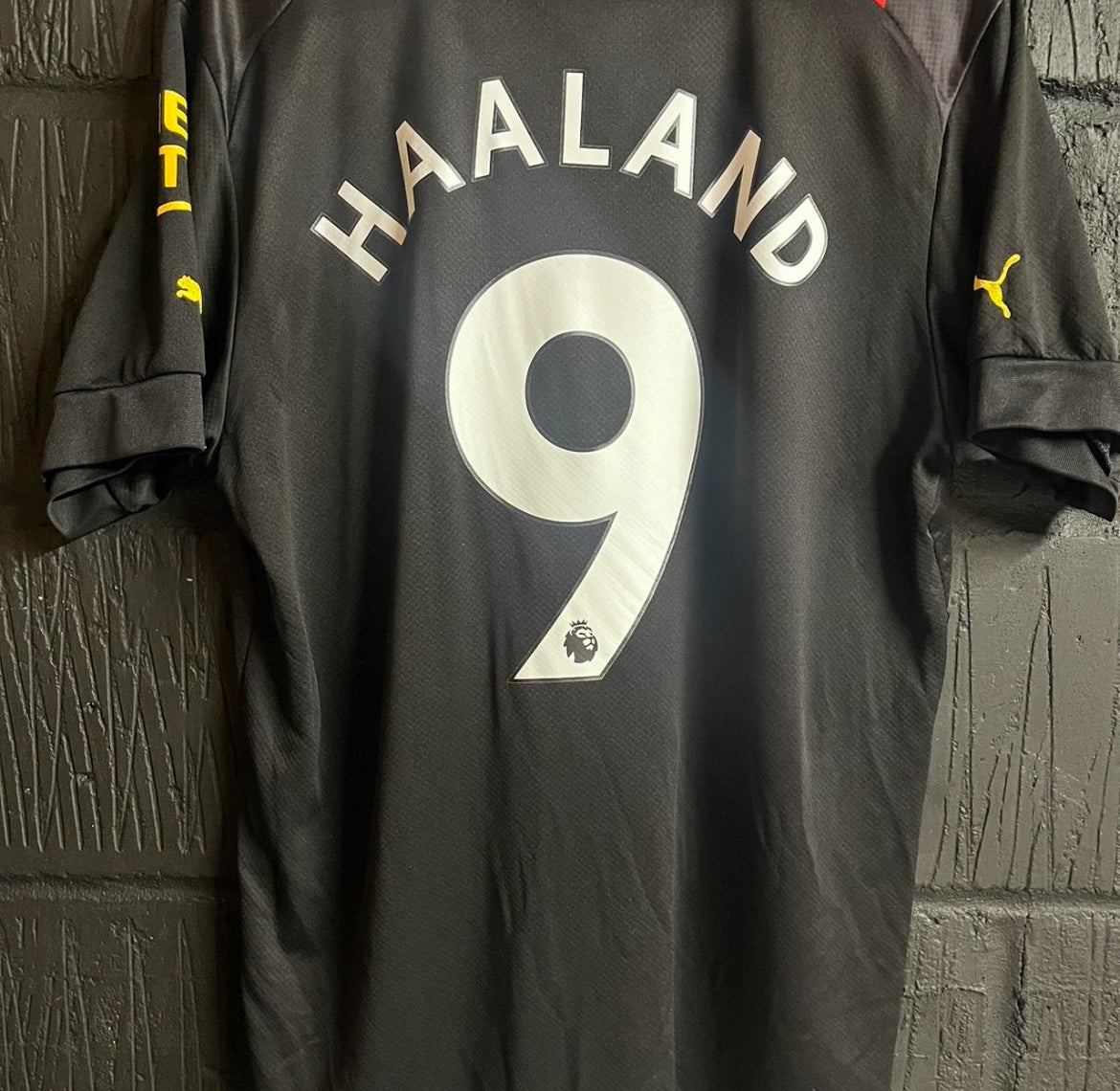 Manchester City 2022/23 Away Shirt - Large - Haaland 9