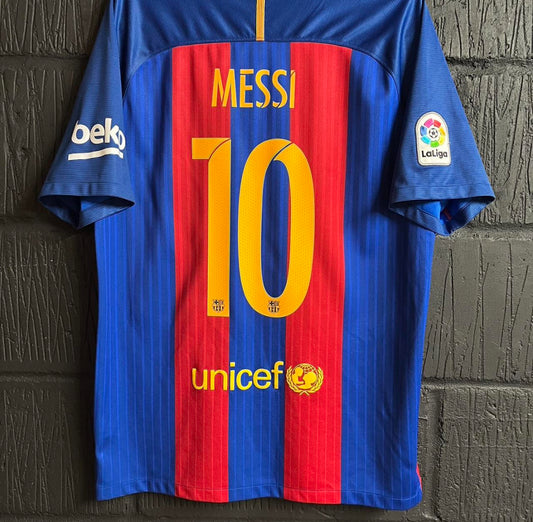 Barcelona 2016/17 Home Shirt - Large - Messi 10