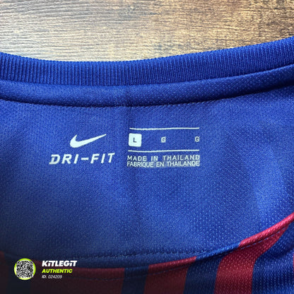 Barcelona 2017/18 Home Shirt - Large - Suarez 9