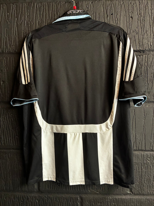 Newcastle 2007/09 Home - Large