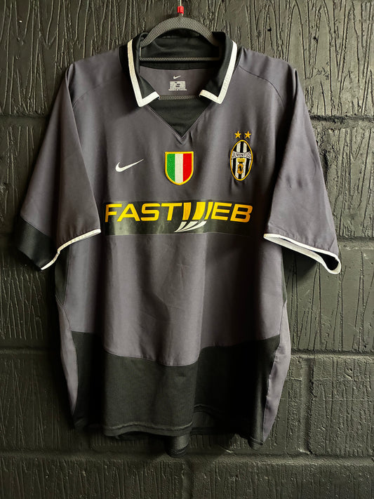 Juventus 2003/04 3rd Shirt - Large