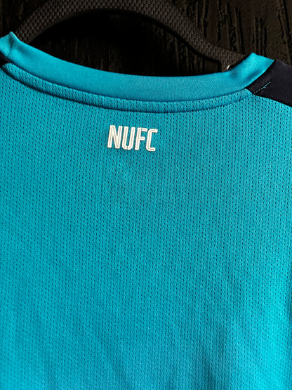Newcastle United 2016/17 Training Shirt - XL
