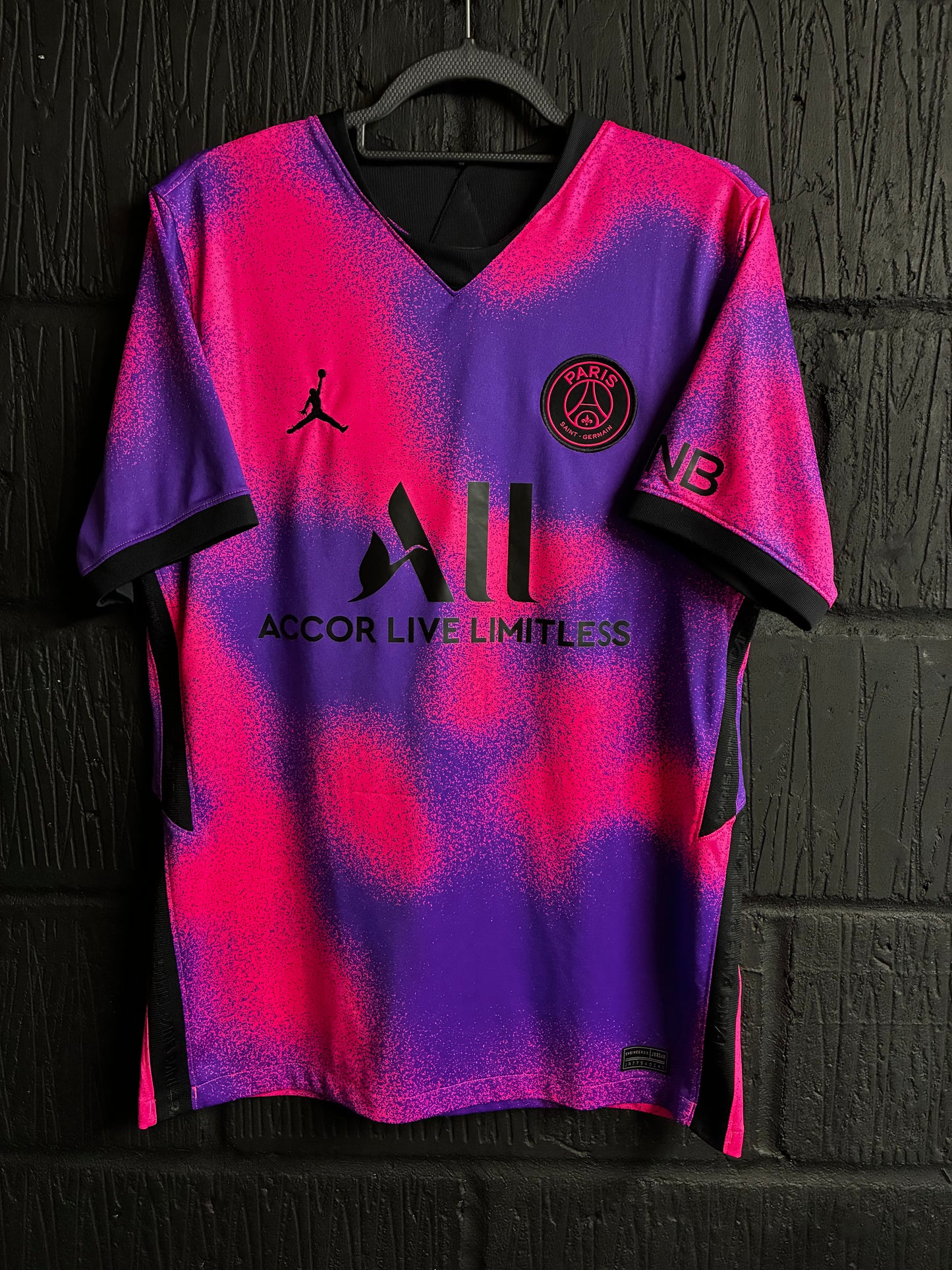 PSG 2020/21 4th Shirt - Medium