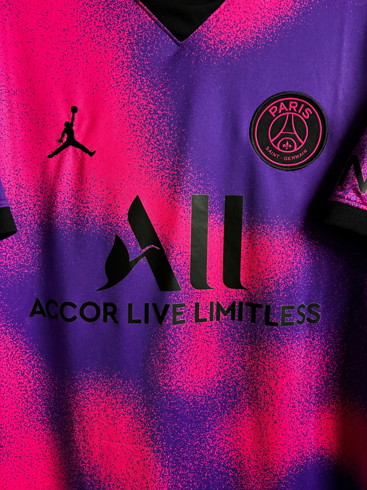 PSG 2020/21 4th Shirt - Medium