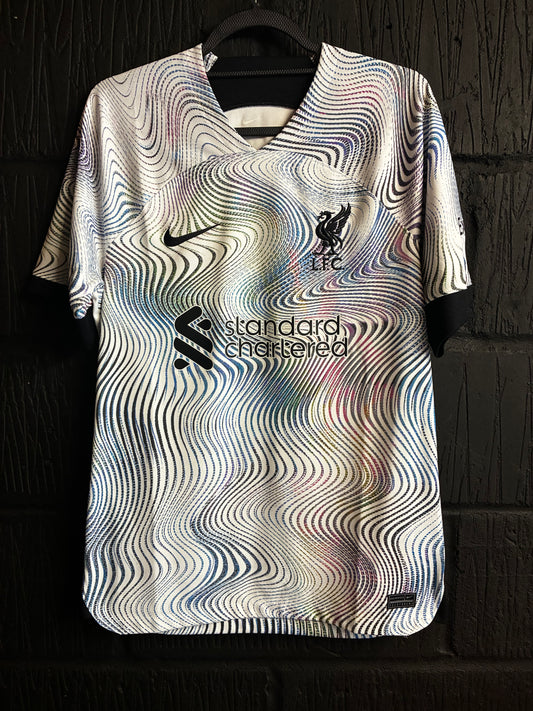 Liverpool 2022/23 Away - Medium