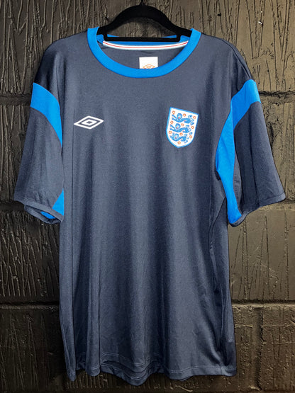 England 2010 Training Shirt - Large