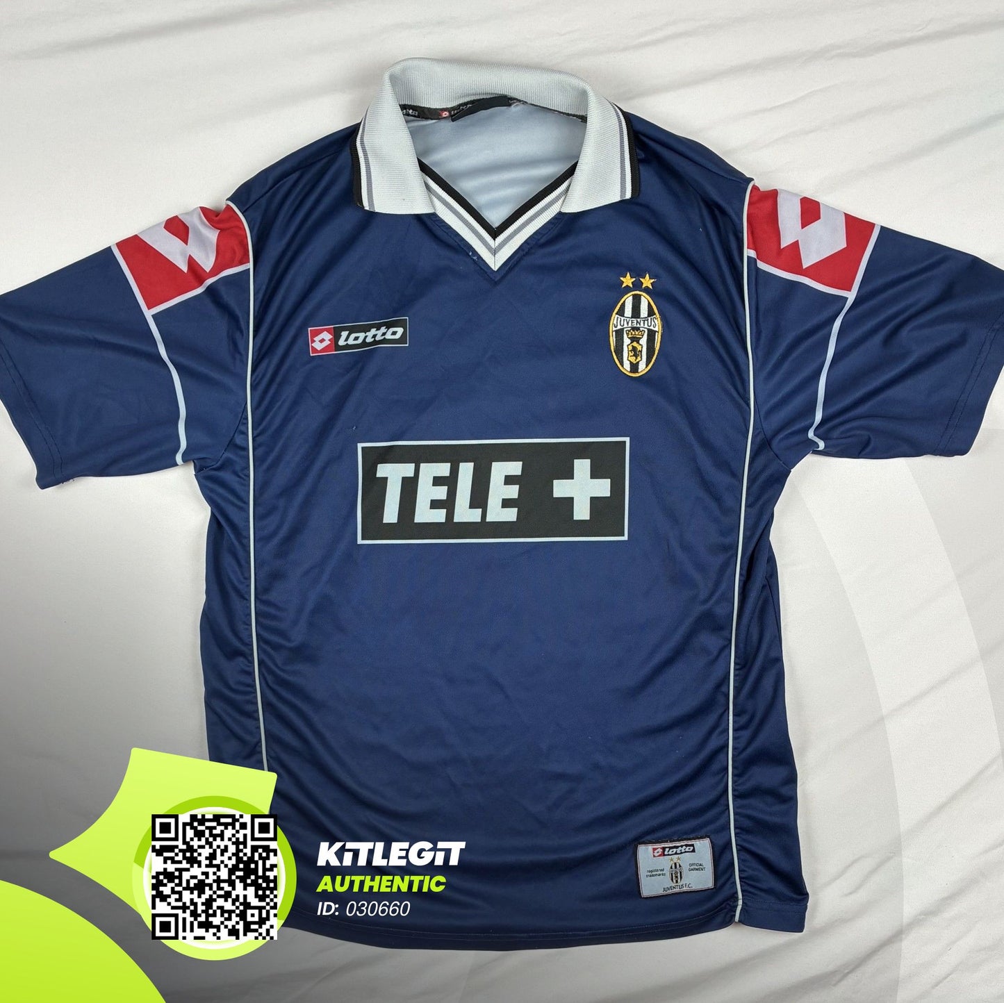 Juventus 2000/01 3rd Shirt | Small