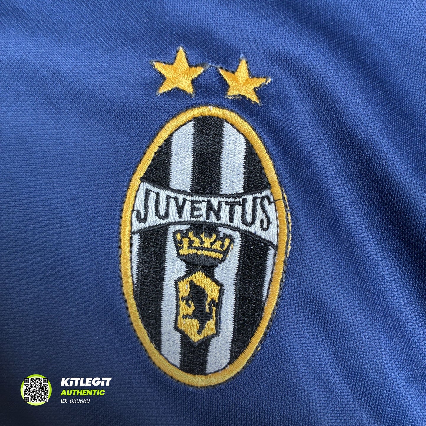 Juventus 2000/01 3rd Shirt | Small