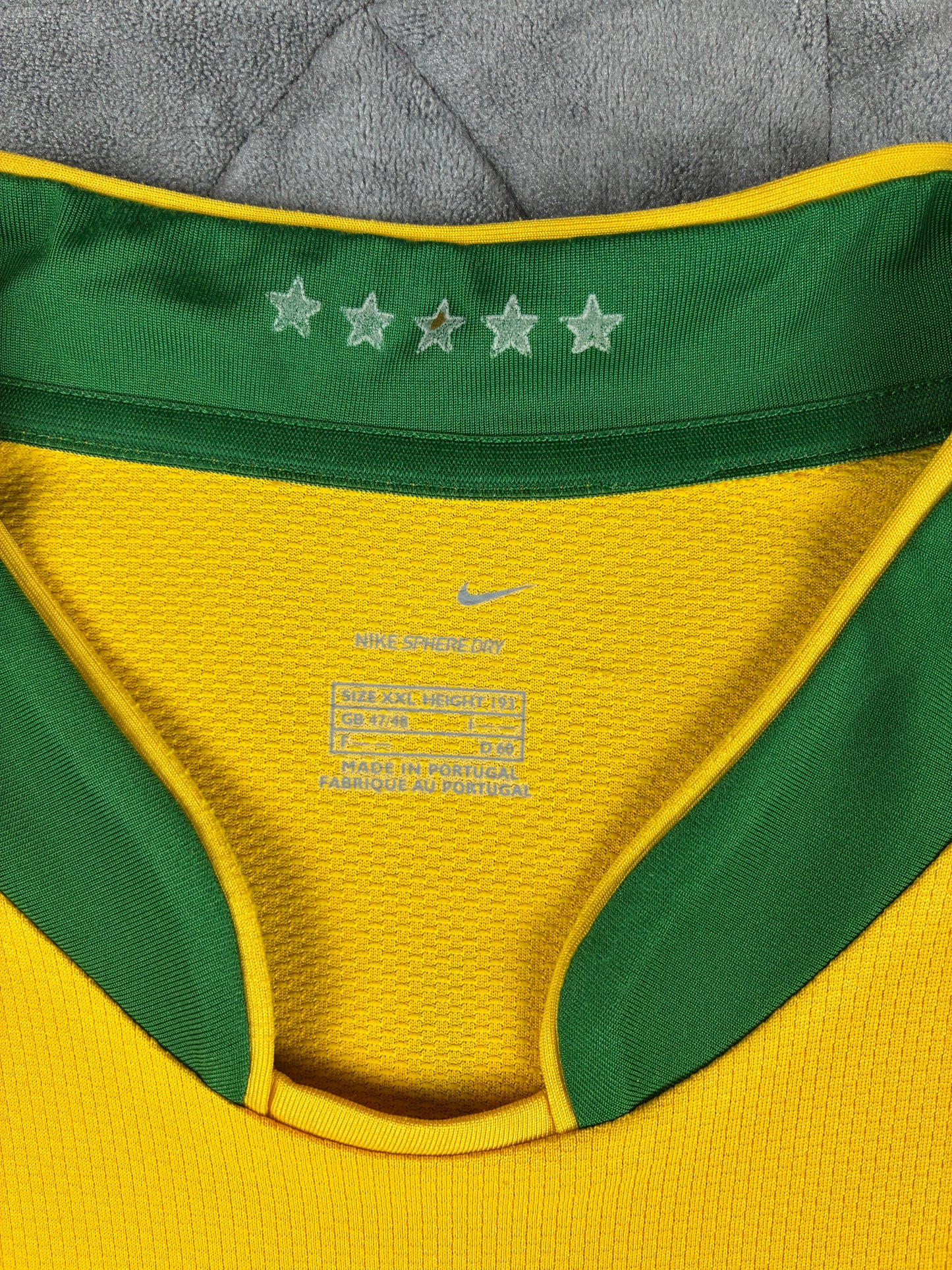 Brazil 2006 Home | XXL | Ronaldinho #10