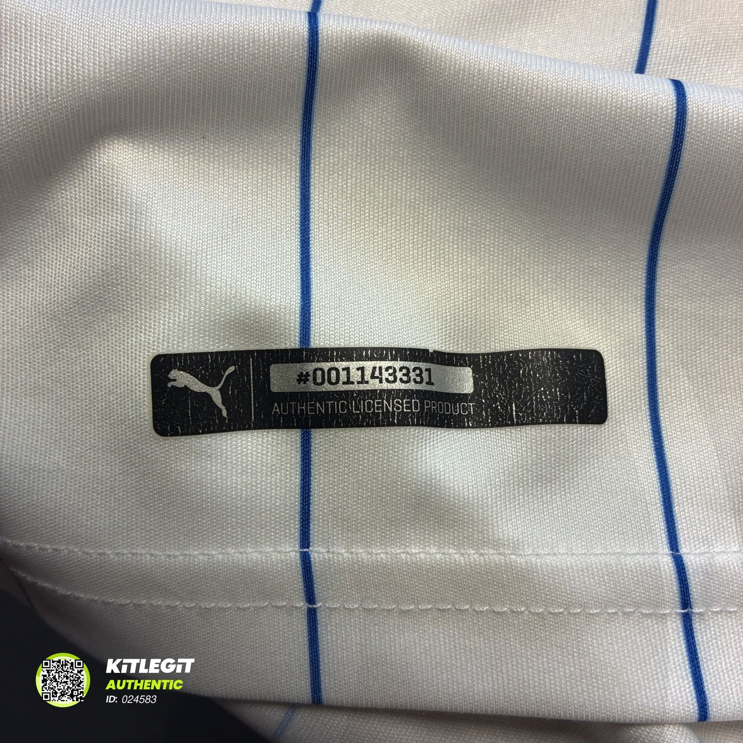 Italy 2014 Away Shirt - Large