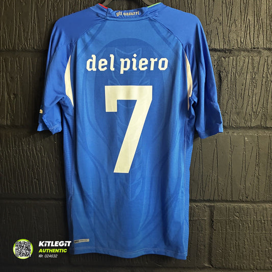 Italy 2010 Home Shirt - Large - Del Piero 7