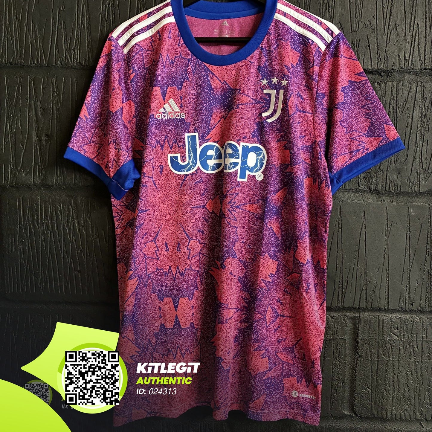 Juventus 2022/23 3rd Shirt - Large (BNWT)